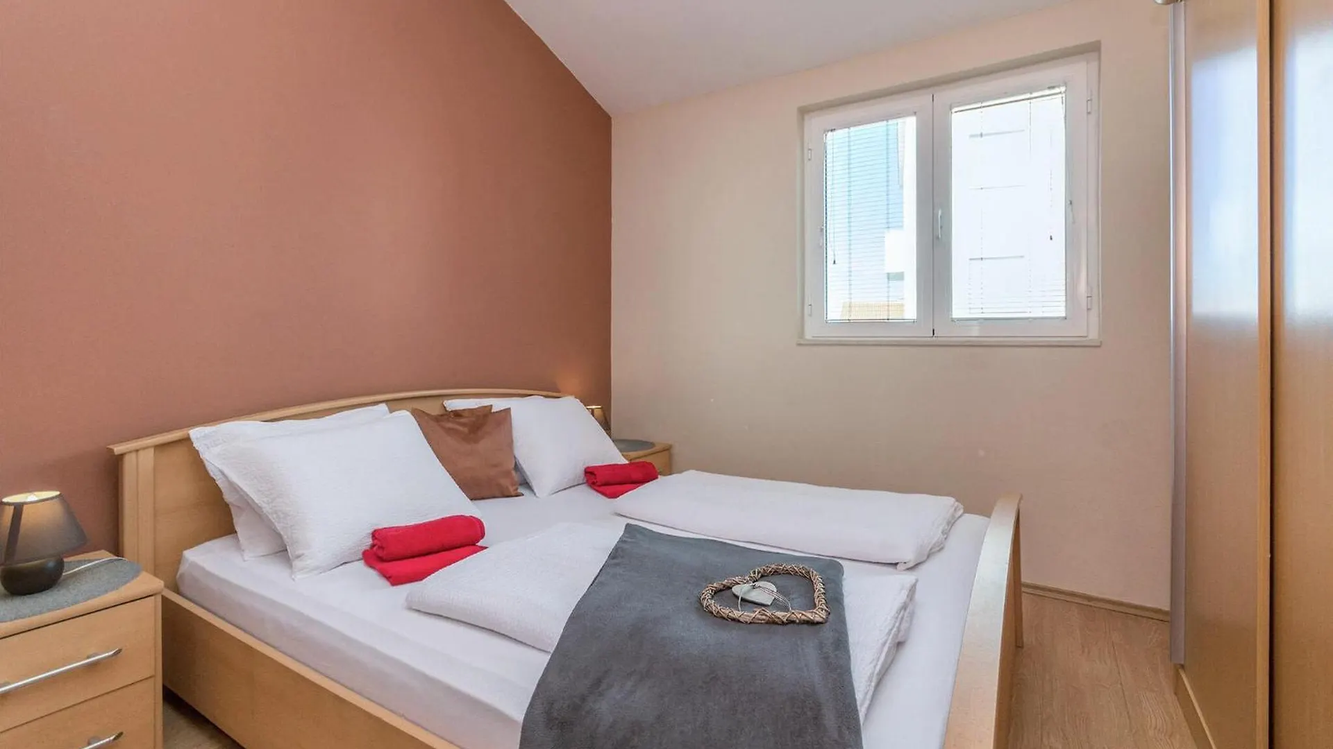 Awesome Apartment In Biograd Na Moru With Kitchen 0*,